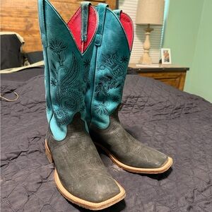 Macie Bean Turquoise and Dark Gray Western Boots